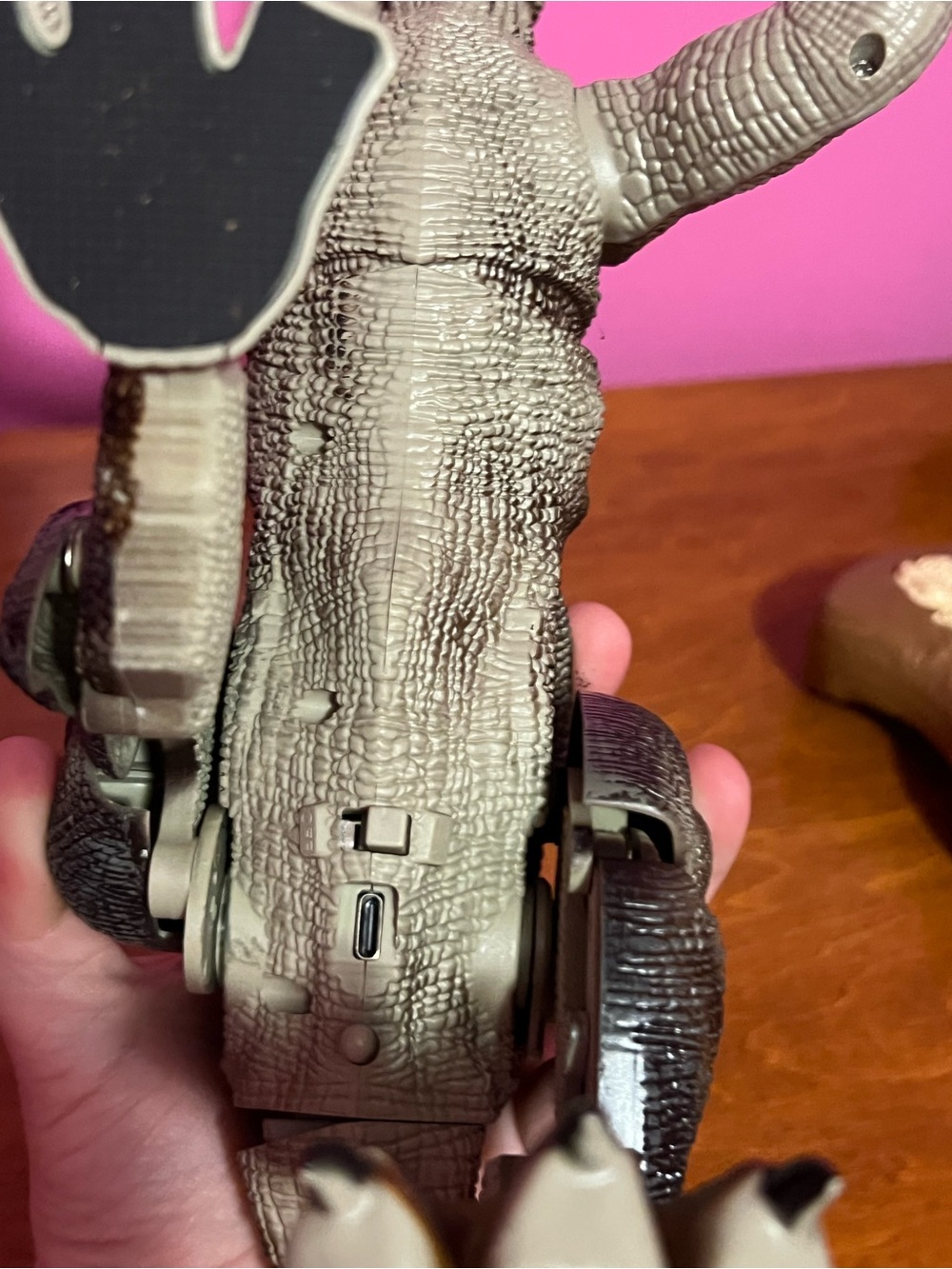 Remote Control Dinosaur - Picture 5 of 6